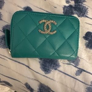 Chanel mini wallet